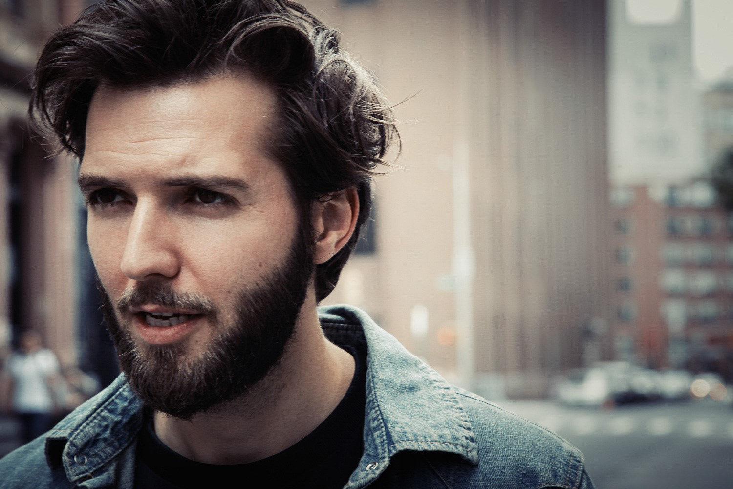 guy burnet